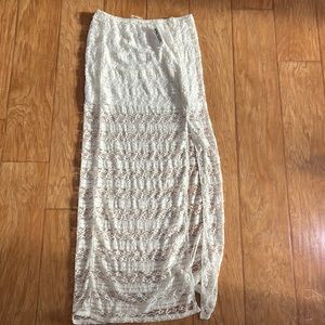 Brand new white skirt